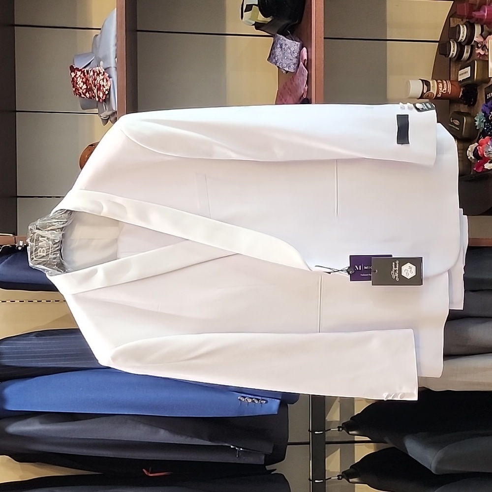 Brian Michaels Designer One-Button Shawl White Tuxedo